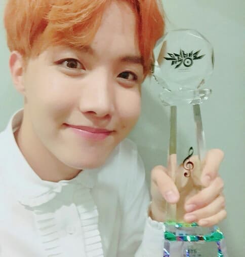 j_hope   B.T.S