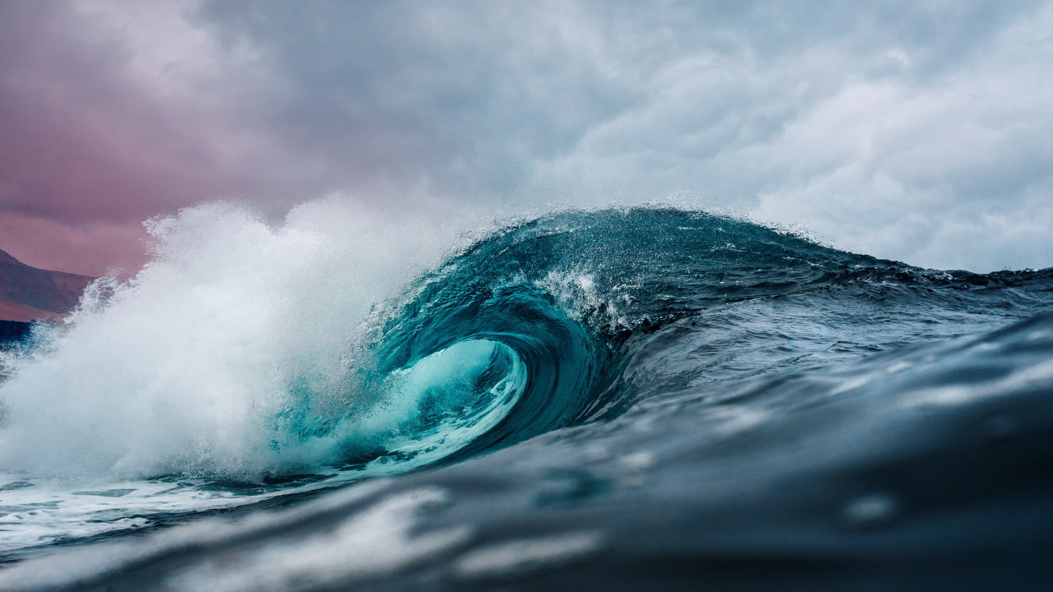 thunder of wave