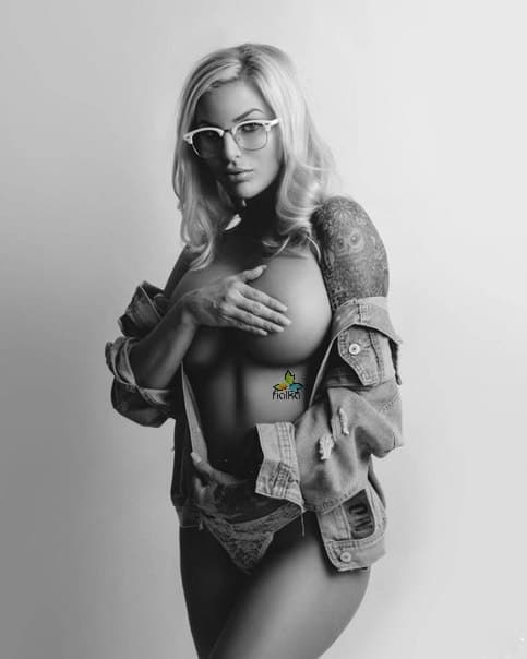 blond