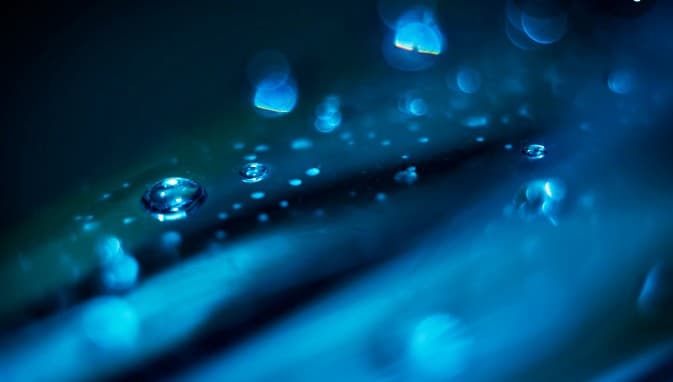 вода