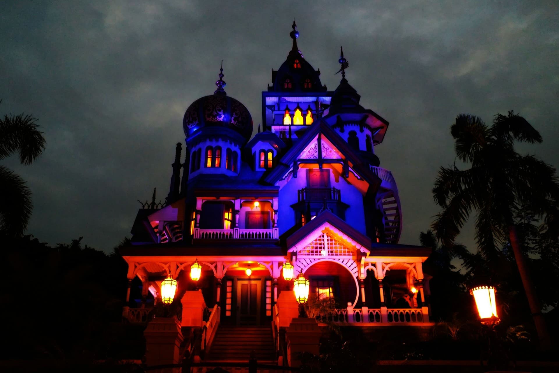 DisneyLand HK