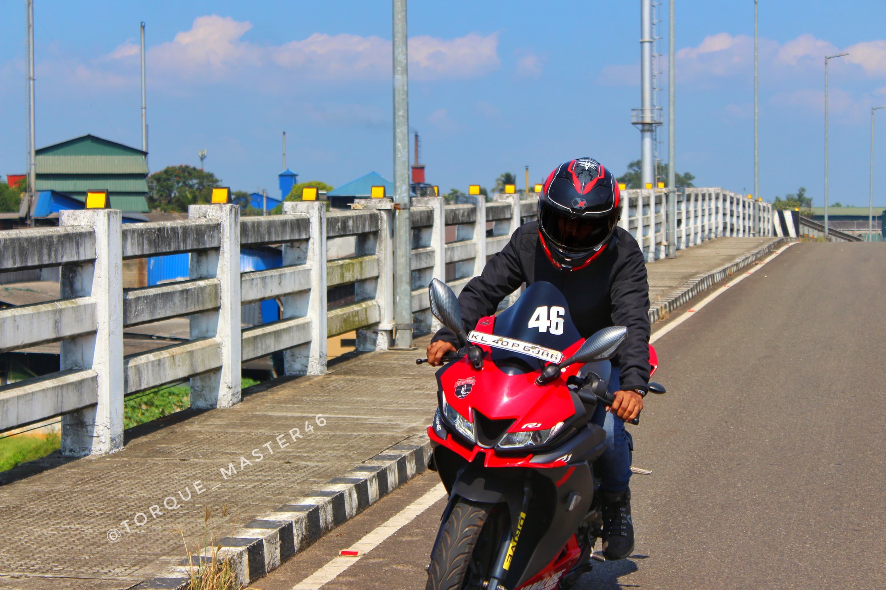 R15 yamaha