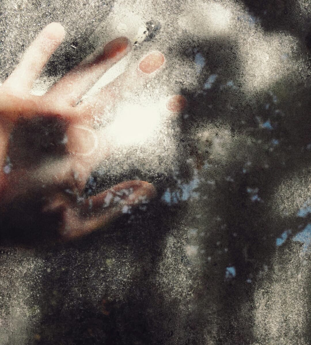 ✋