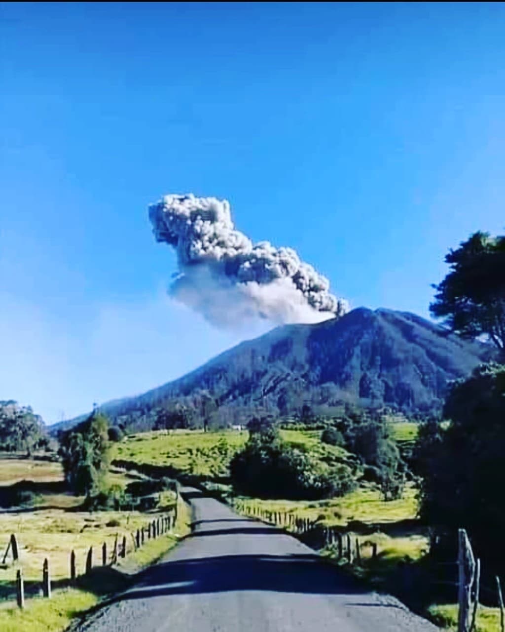 Volcán Turrialba hoy.
