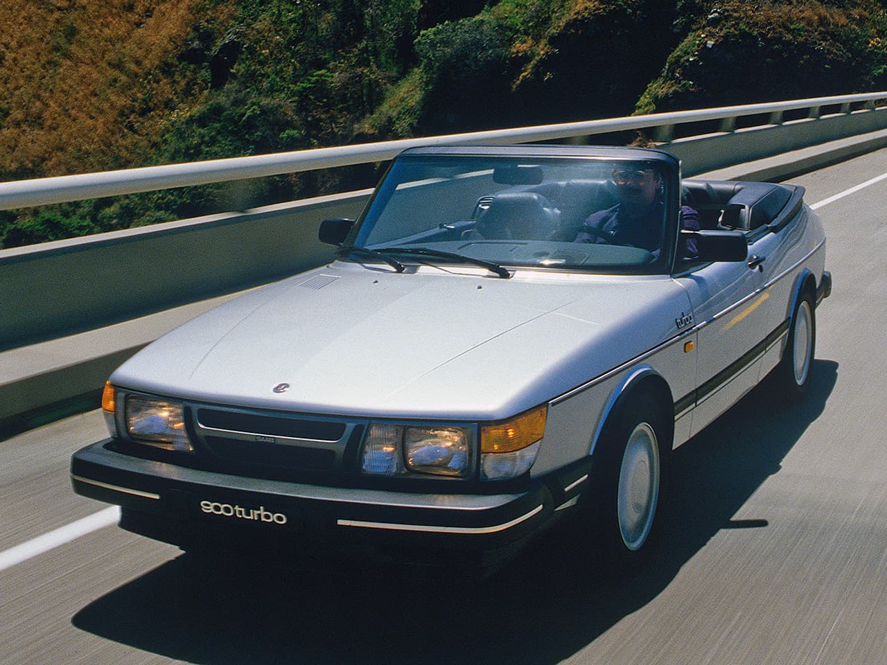 saab