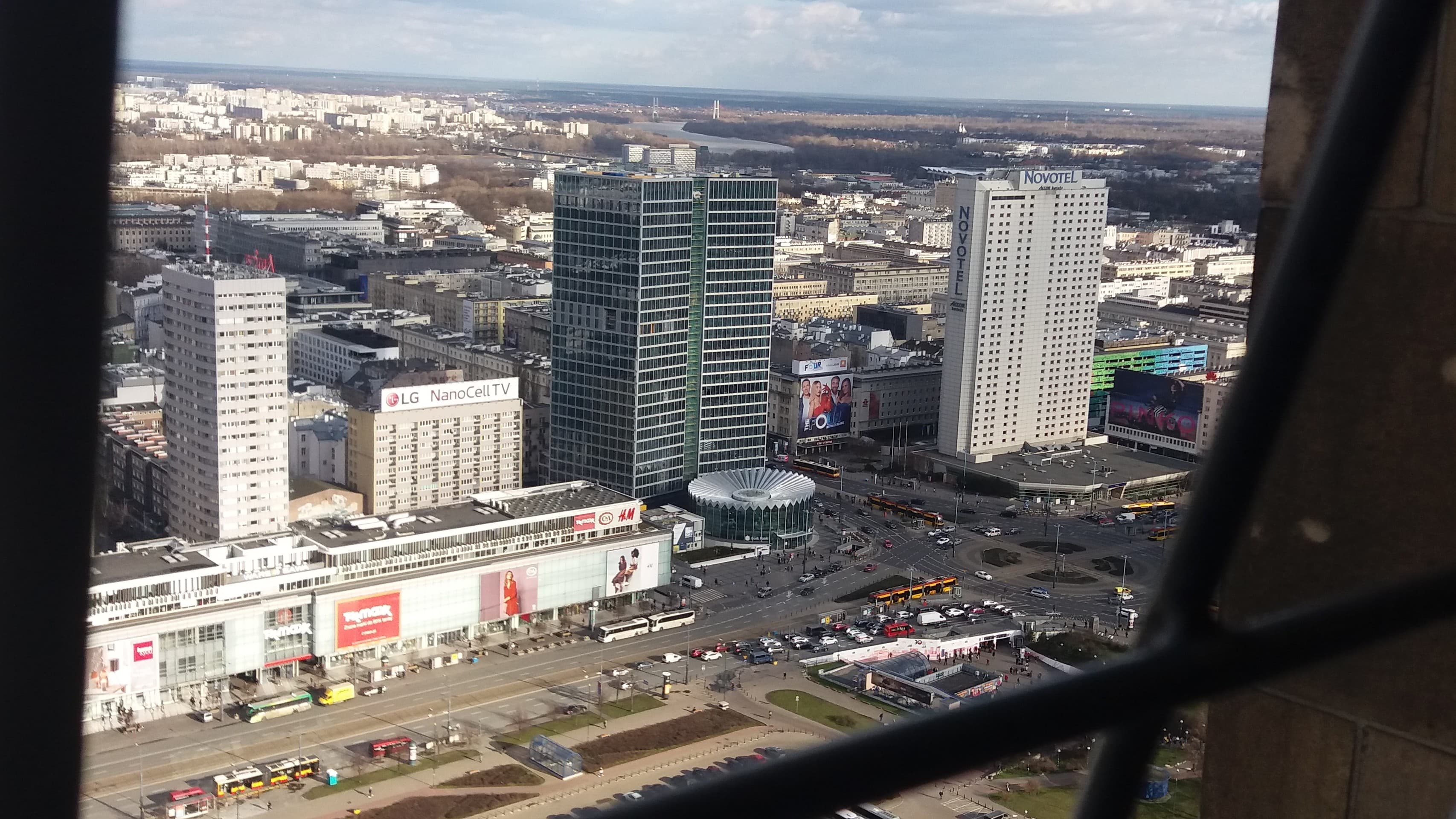 город