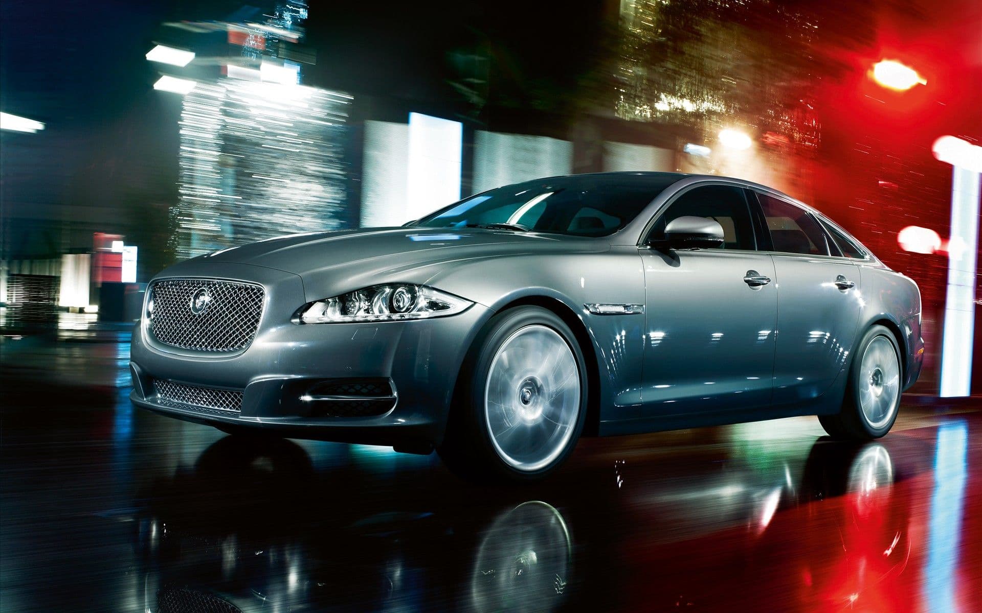 Jaguar XJ