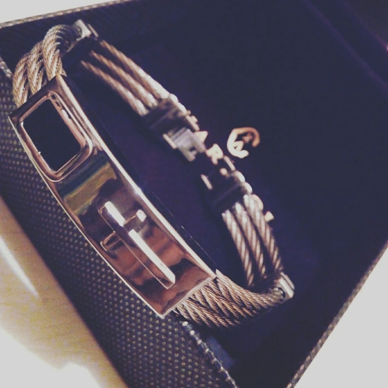 cross bracelet