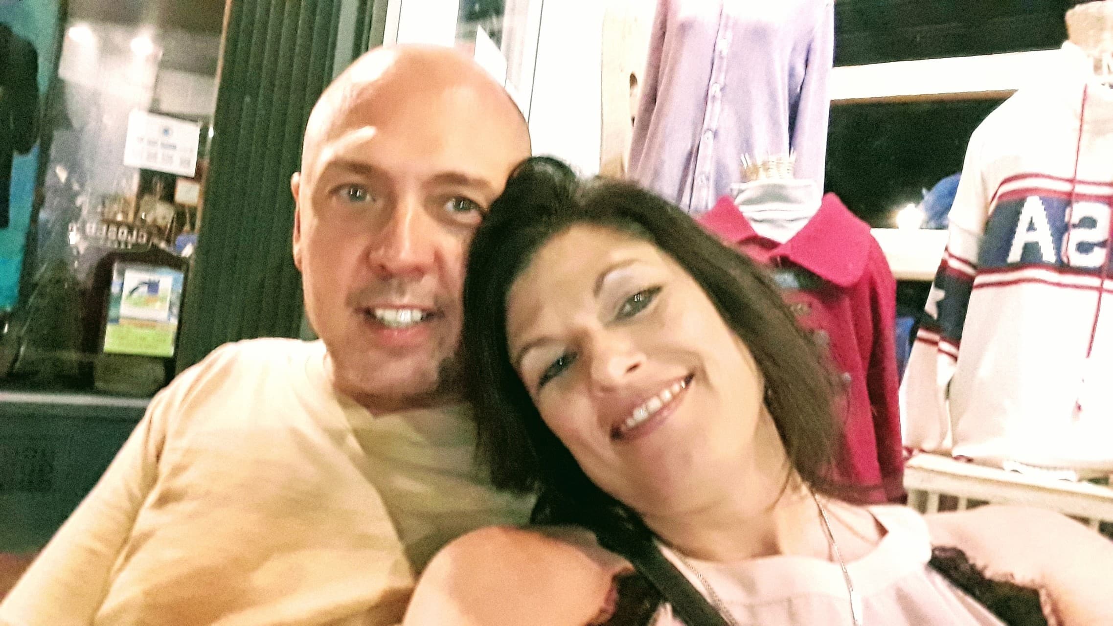 Awe.... What an adorable couple!