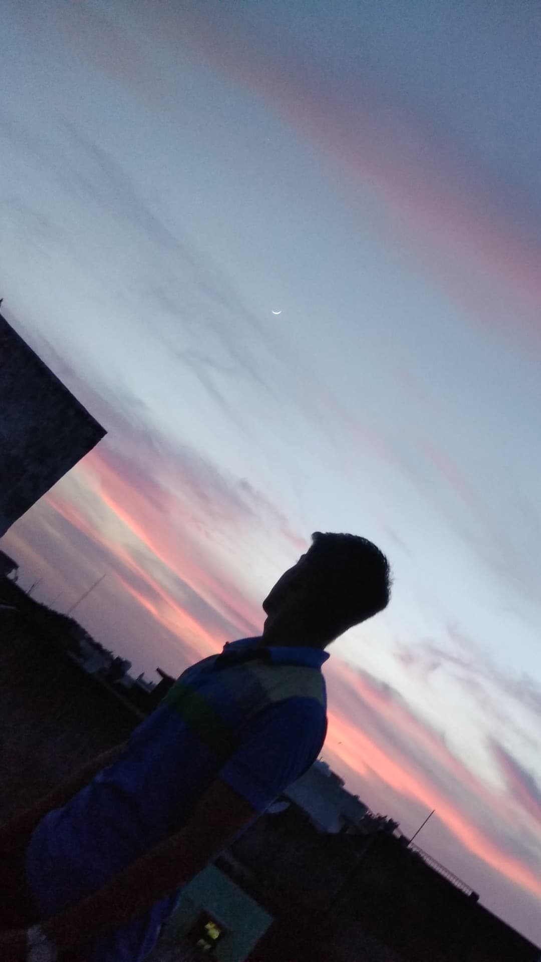 A small? shining moon?
