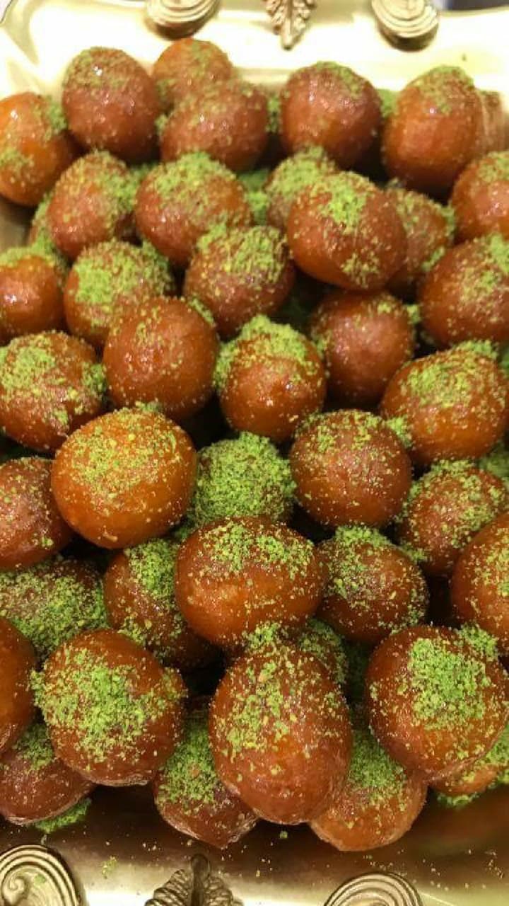 methaai : gulab jamun ,dessert