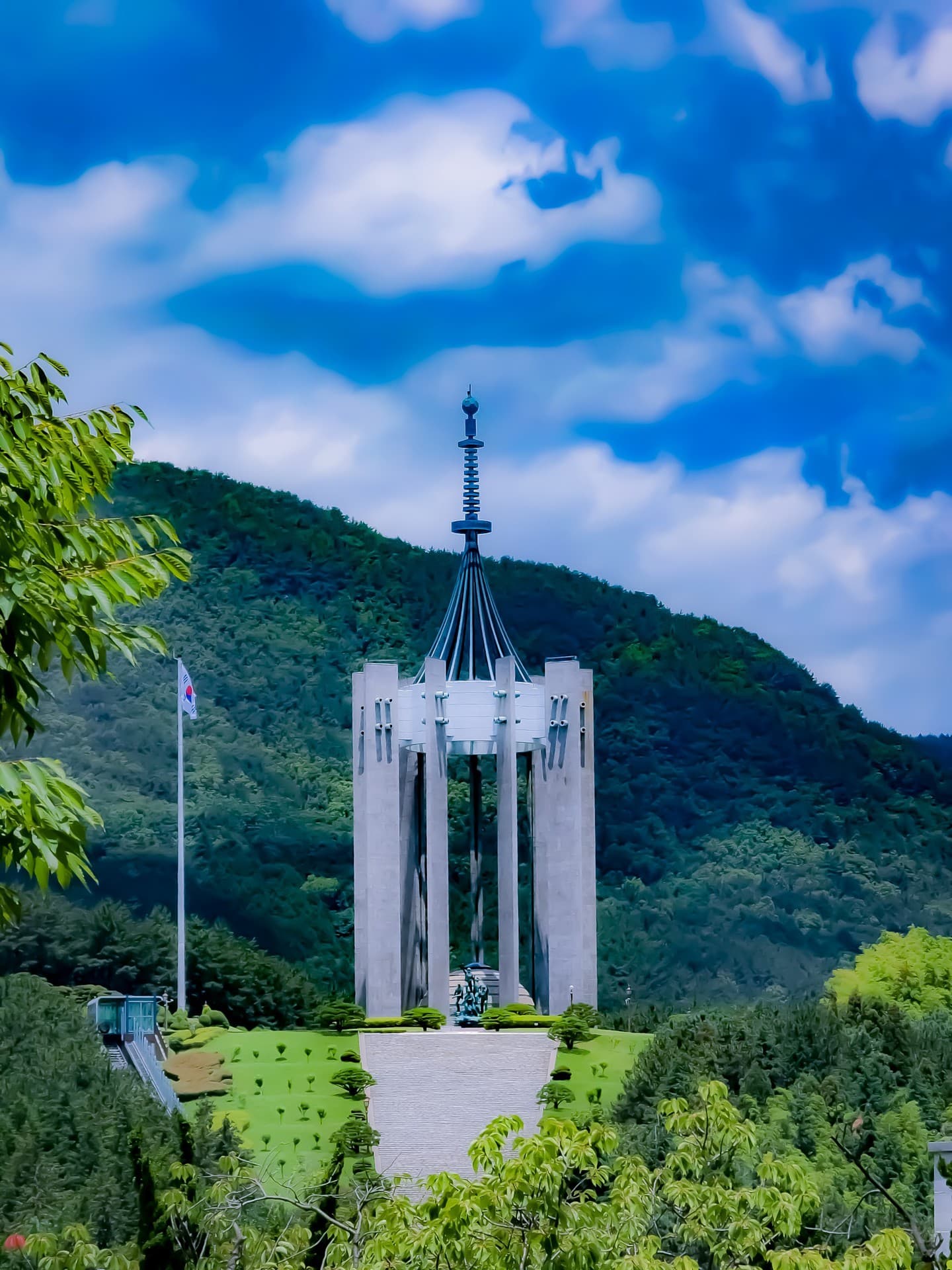 대청공원 충혼탑