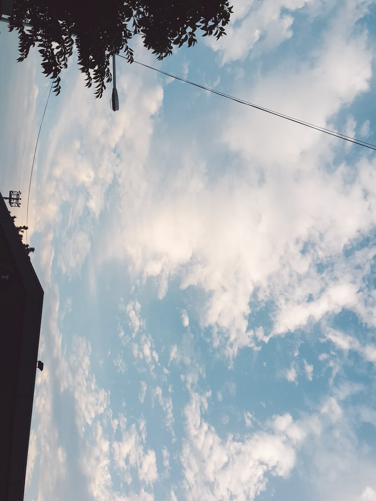 ☁