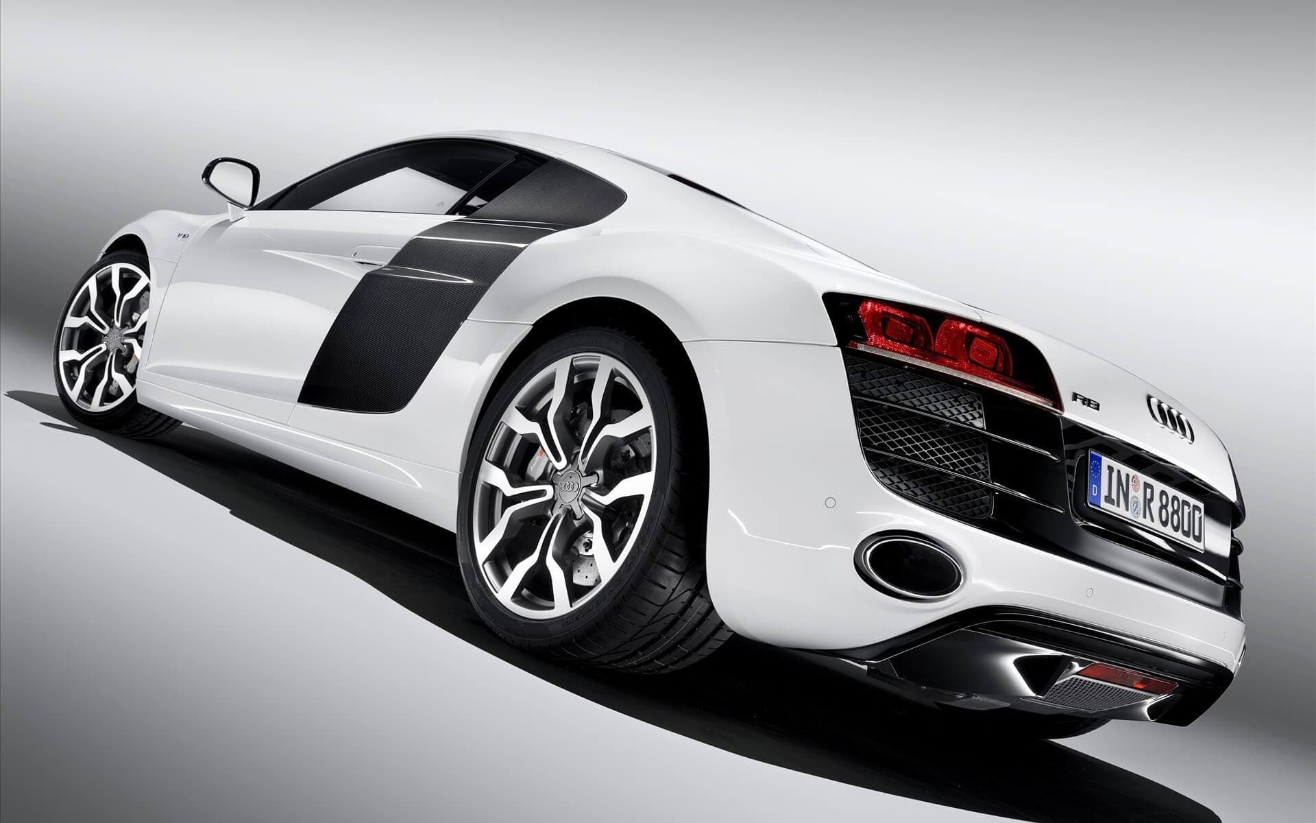 R8