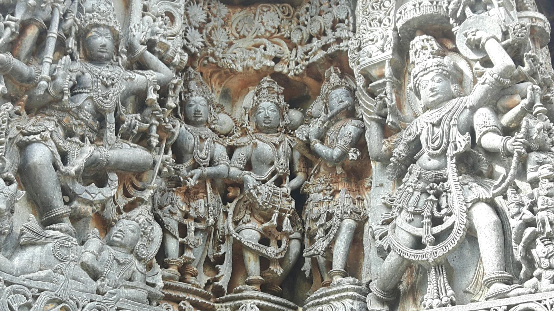 belooru, halebidu