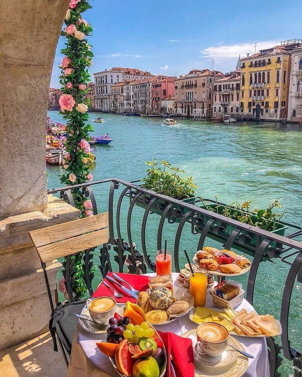 good morning ♥️♥️
