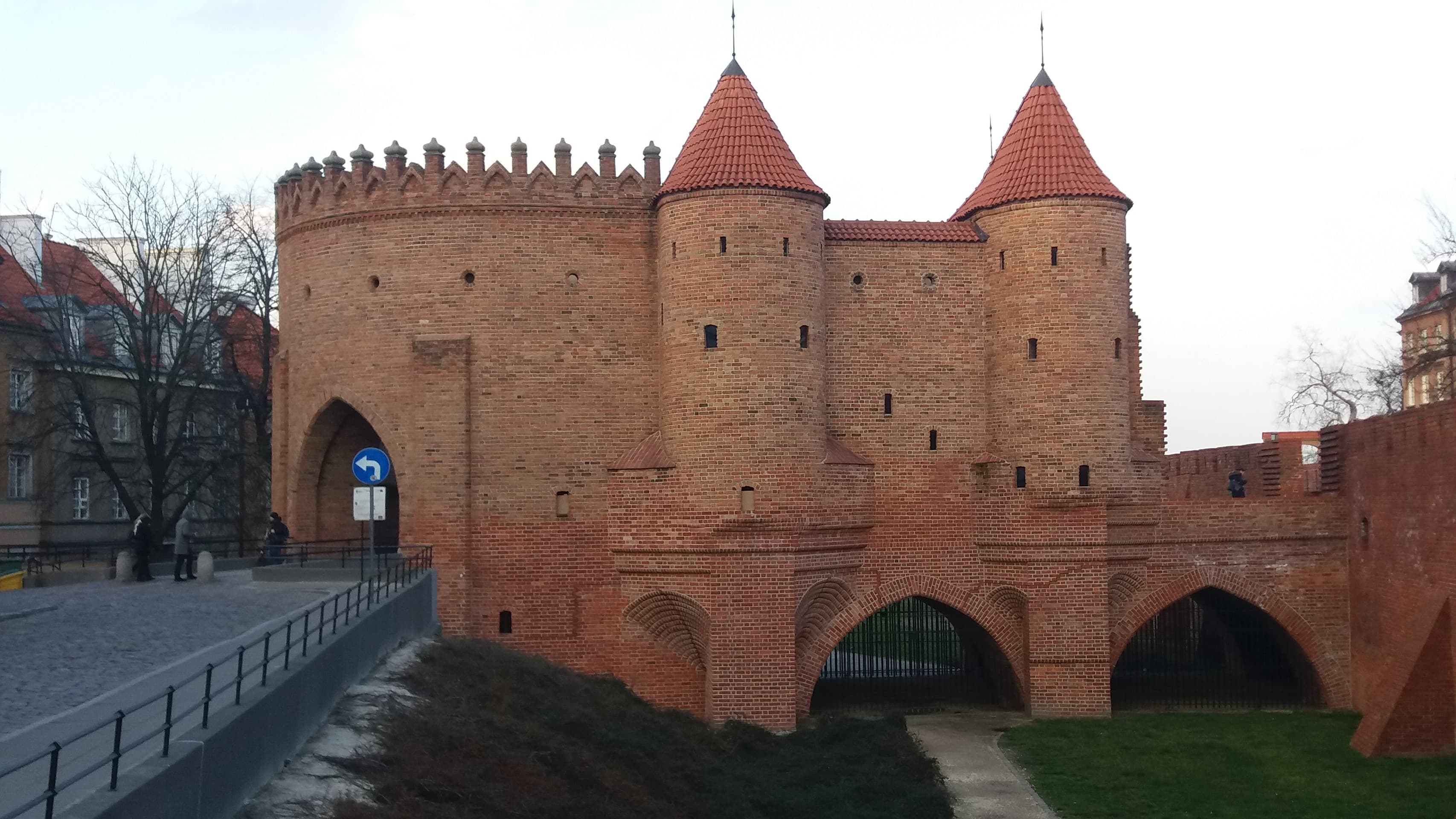 замо