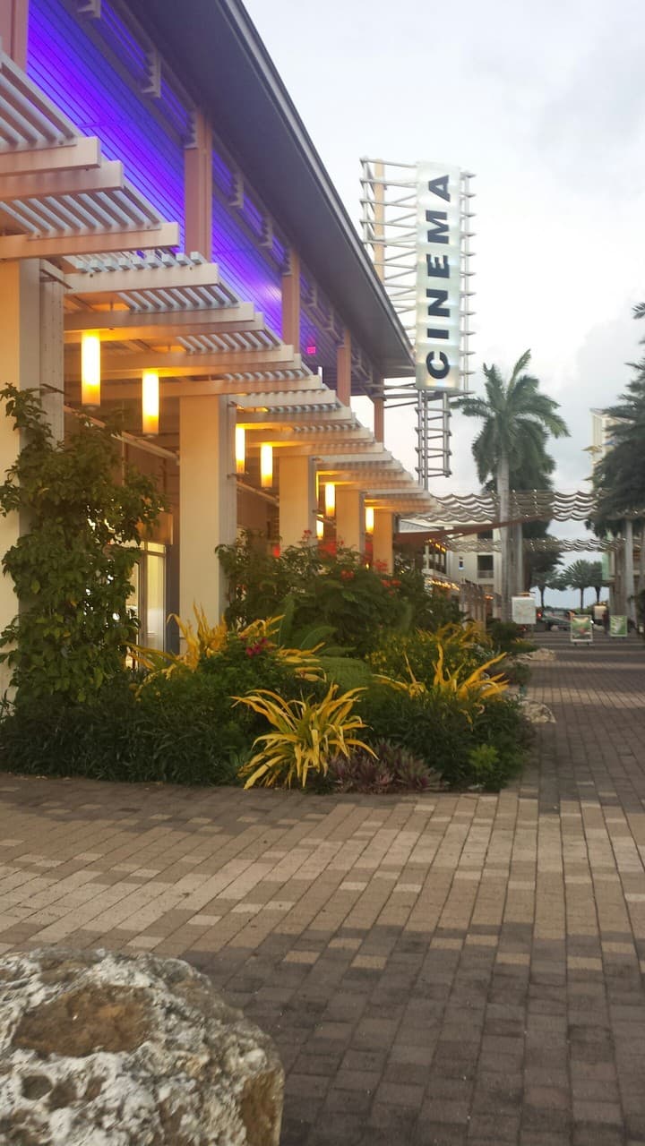 cabana bay