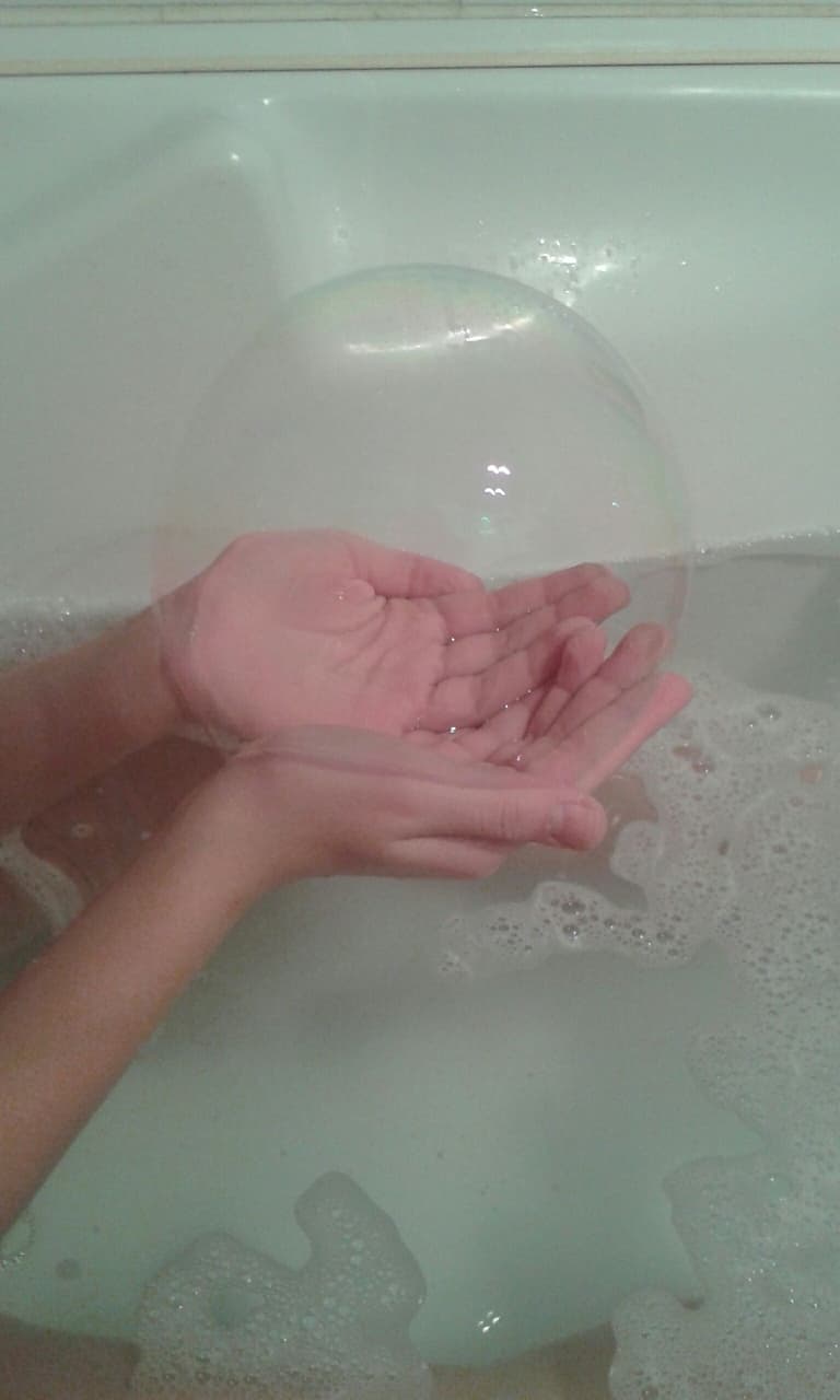 Giant bubble