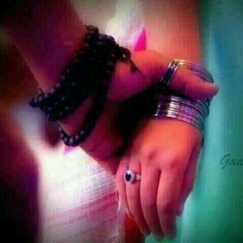 Joind the hands