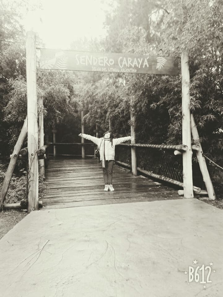 ne fui de viaje a temaiken y hay me saque la foto