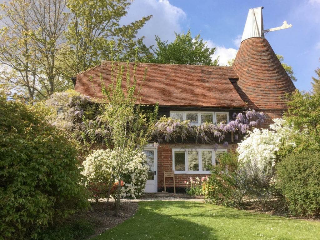 wisteria oast cottage